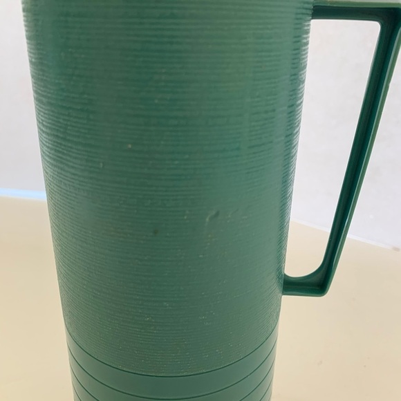 Vintage Retro Thermos Aladdin's Blue & Cream Pint Size with Handle & Cup Lid - Picture 4 of 11